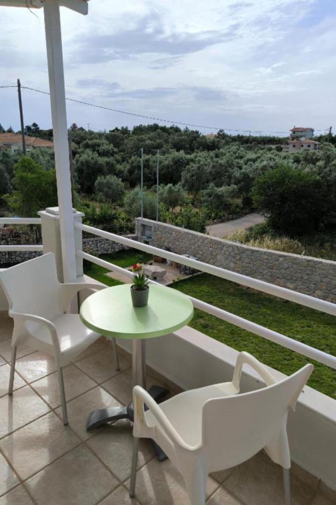 Villa Marina Tsoukaladhes Exterior photo